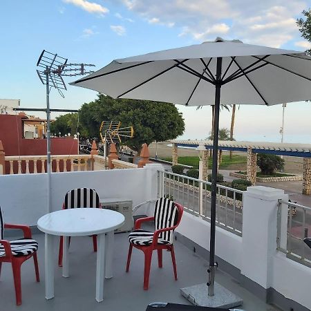 Beachfront House Малага Экстерьер фото